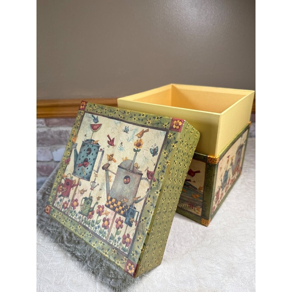 Bob’s Boxes “Birds of a Feather” Garden-Themed Wooden Storage Box With Lid